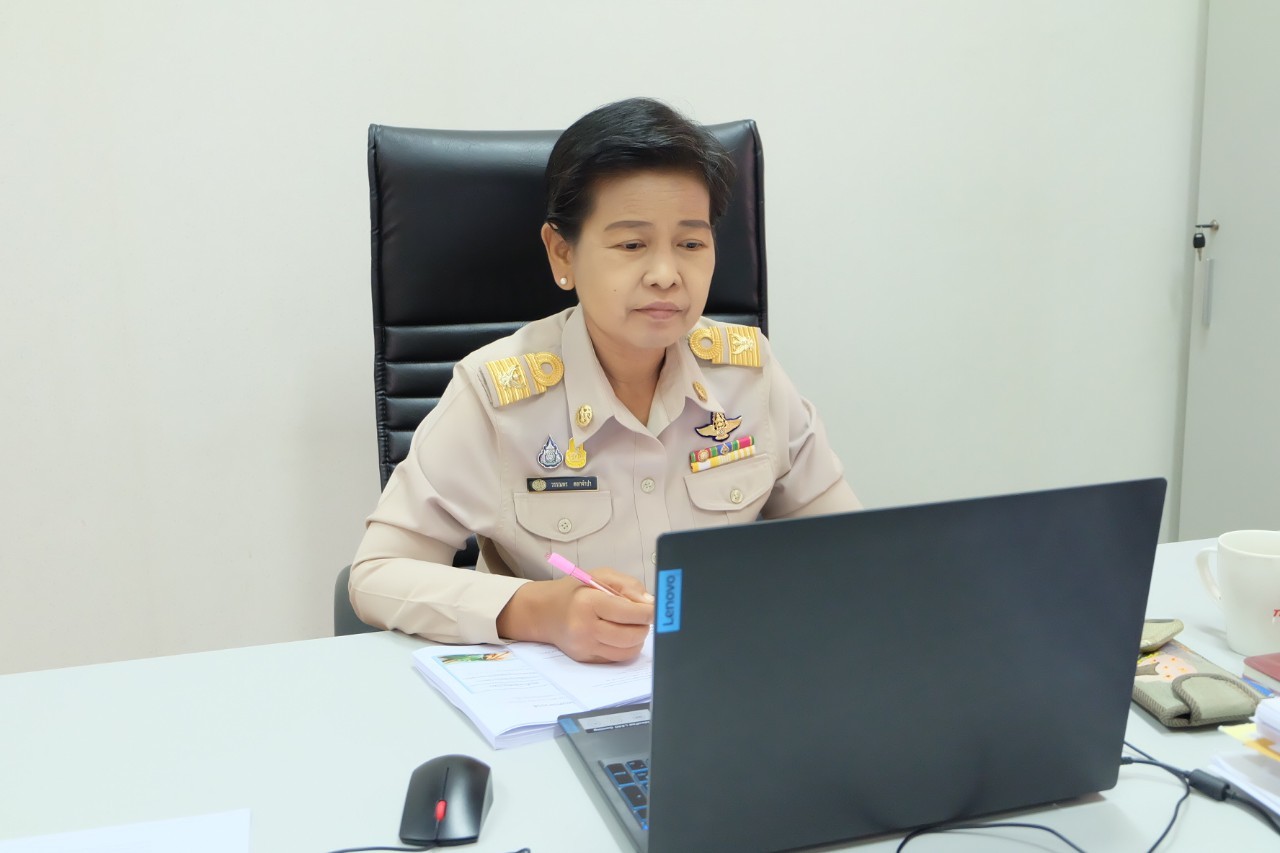 title - ผู้ตรวจราชการกรม ร่วมประชุมตรวจติดตามความก้าวหน้า ผลการดำเนินงานตามแผนการตรวจราชการและการขับเคลื่อนแบบบูรณาการ ในพื้นที่ของผู้ตรวจราชการกระทรวงเกษตรและสหกรณ์ ประจำปีงบประมาณ พ.ศ. 2565 รอบที่ 2 ของจังหวัดพิจิตร ผ่านระบบการประชุมทางไกลออนไลน์ Application Zoom